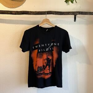 2017 Twenty One Pilots Black Cotton Band Graphic Tee Unisex Size XS Shirt